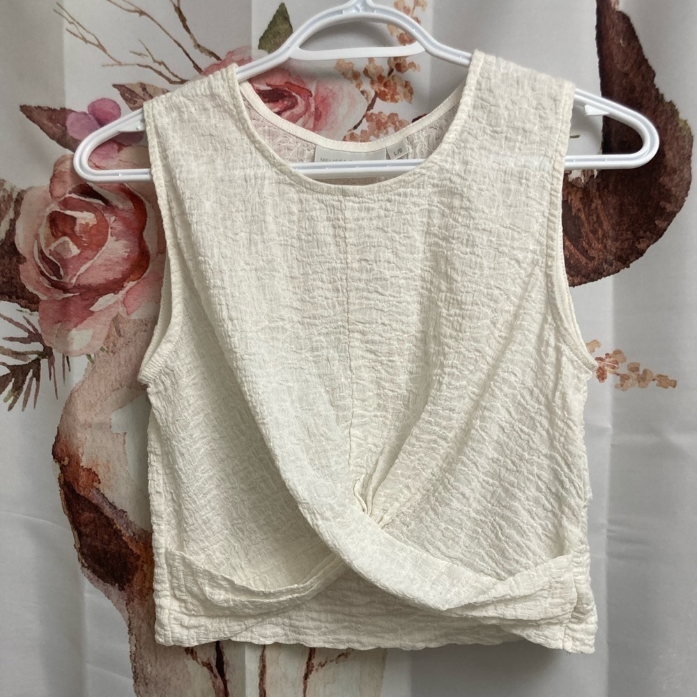 Large crop top​​​​​​​​​​​​ - Picture 3 of 8
